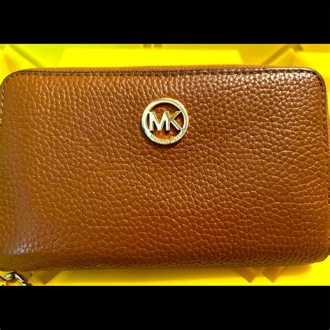 Michael Kors Fulton Large Flat Multifunctional Phone Case 